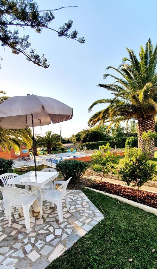 Villa Belinha - Guest House Quarteira Eksteriør billede