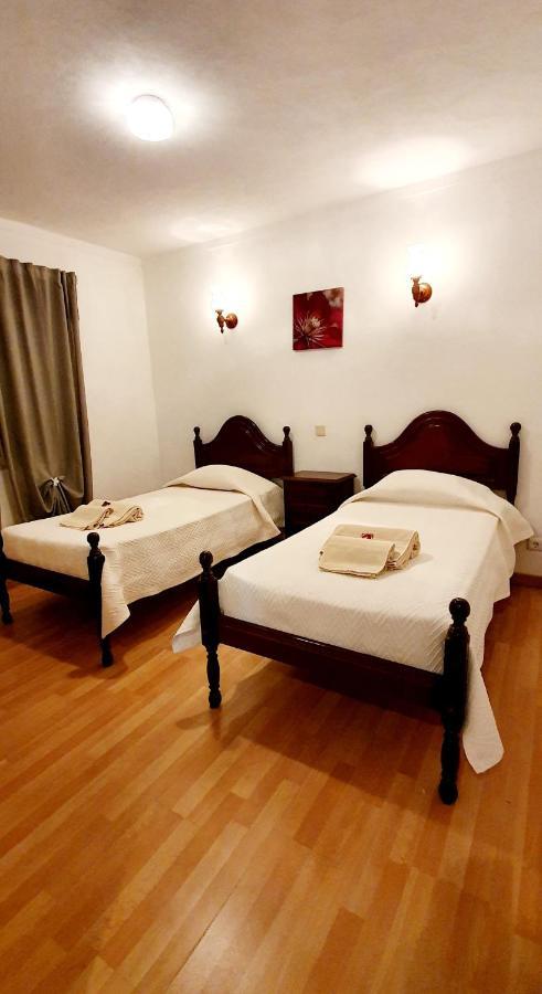 Villa Belinha - Guest House Quarteira Eksteriør billede