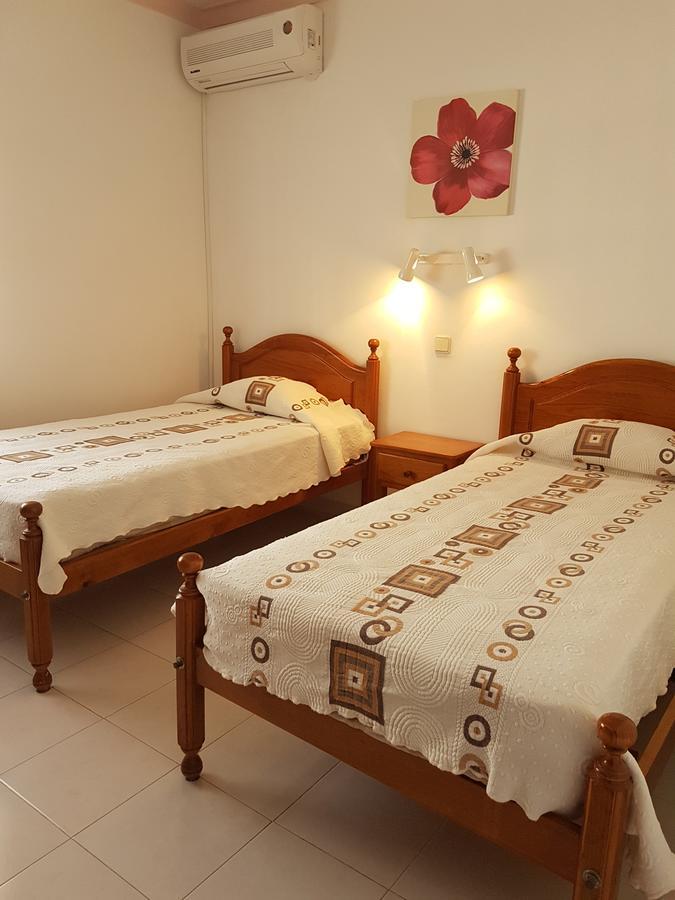 Villa Belinha - Guest House Quarteira Eksteriør billede
